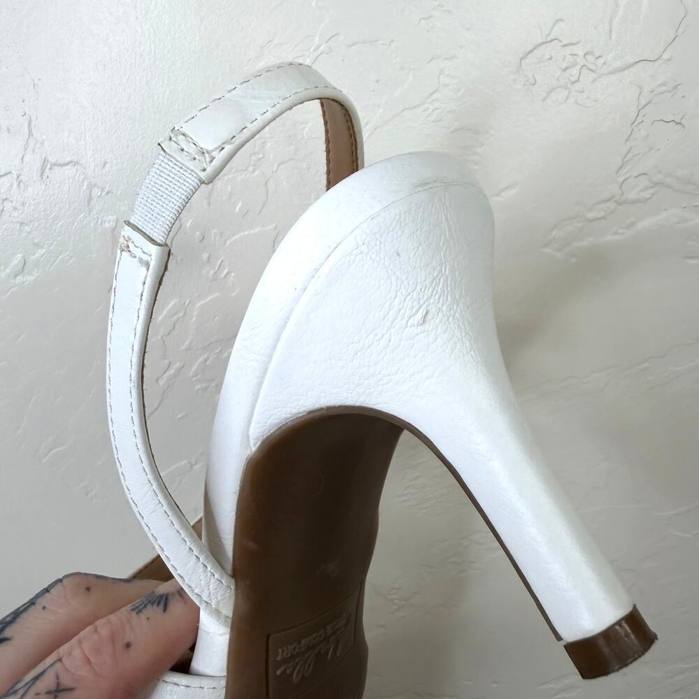 Abella True Comfort White Slingback Pointed Toe Cushioned Kitten Heel Pumps 8.5M - Picture 8 of 8